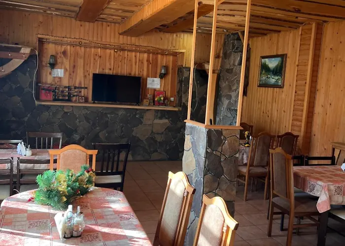 міраж Guest house Yasinya
