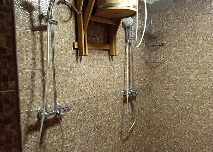 міраж Guest house Yasinya