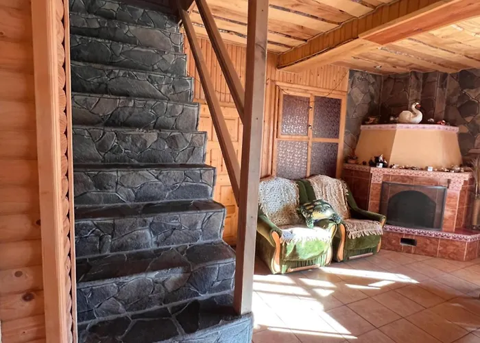 Guest house міраж Yasinya